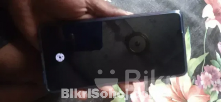 Teakno camon 20